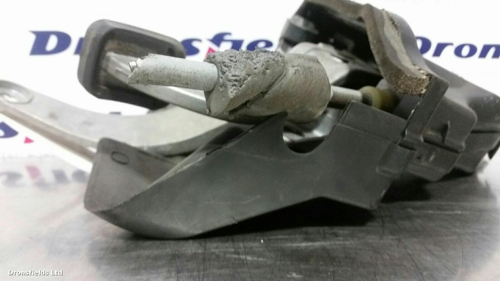 View Auto part Handbrake Lever/Button/Assembly Mercedes S Class 1999
