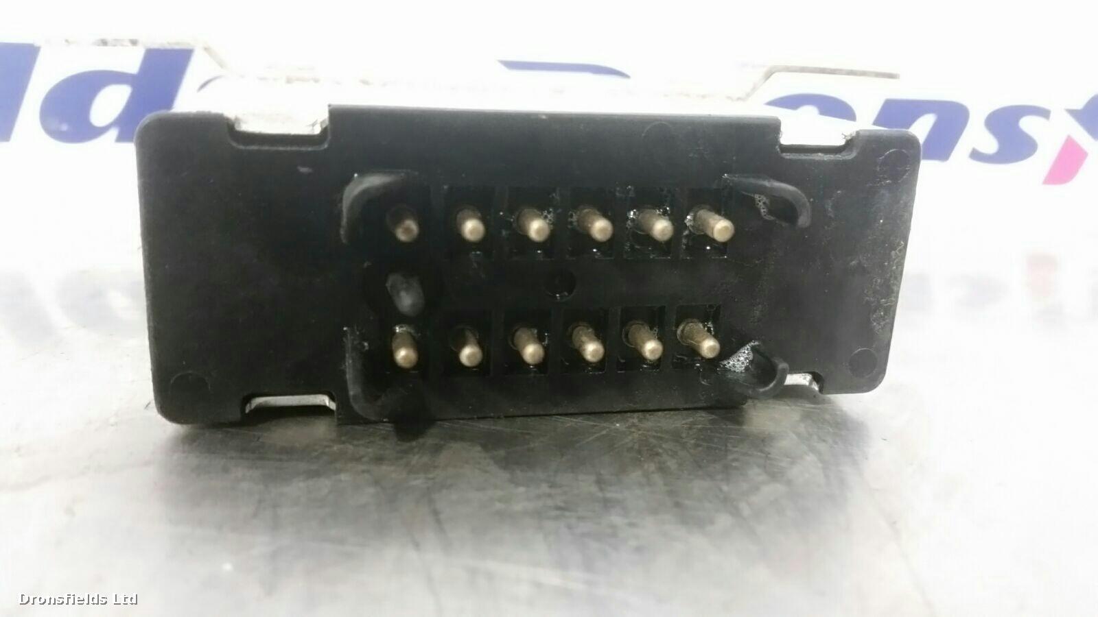 View Auto part Misc. Relay Mercedes S Class 1989