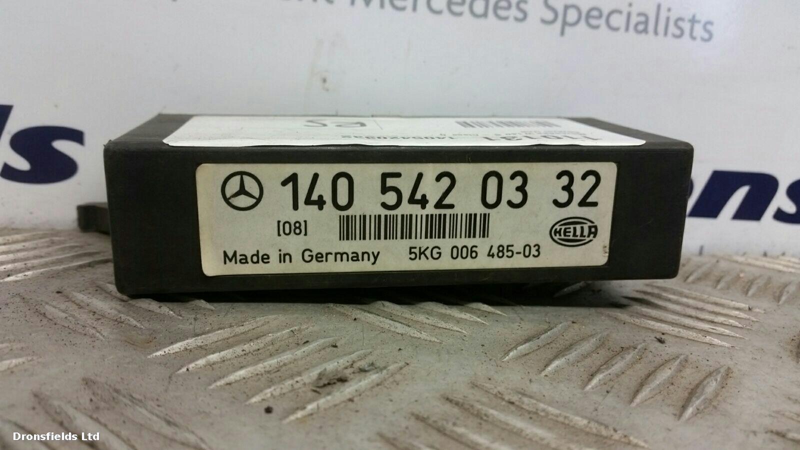 View Auto part Misc. Relay Mercedes S Class 1993