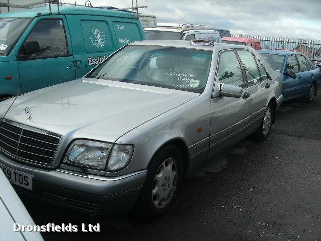 View Auto part RF Hub/Stub Axle Assembly Mercedes S Class 1995