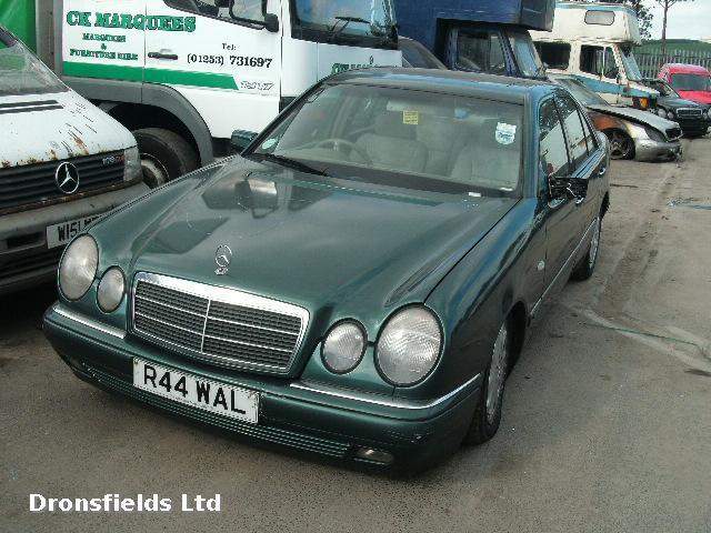 View Auto part Seat Belt Mercedes E Class 1998