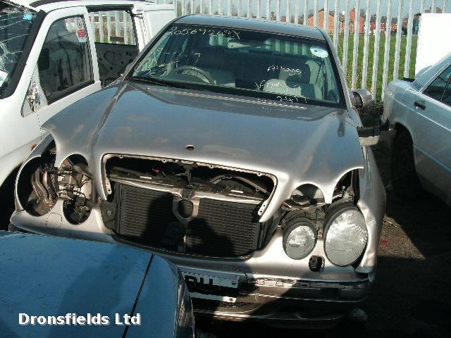View Auto part Seat Belt Mercedes E Class 2001