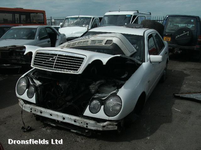 View Auto part Seat Belt Mercedes E Class 1998