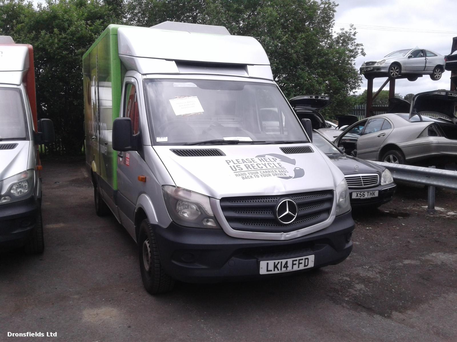 View Auto part R Wing Mercedes Sprinter 2014