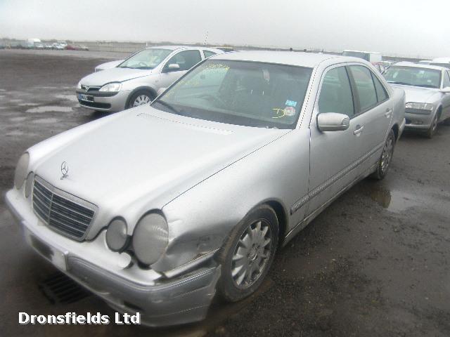 View Auto part Seat Belt Mercedes E Class 2001