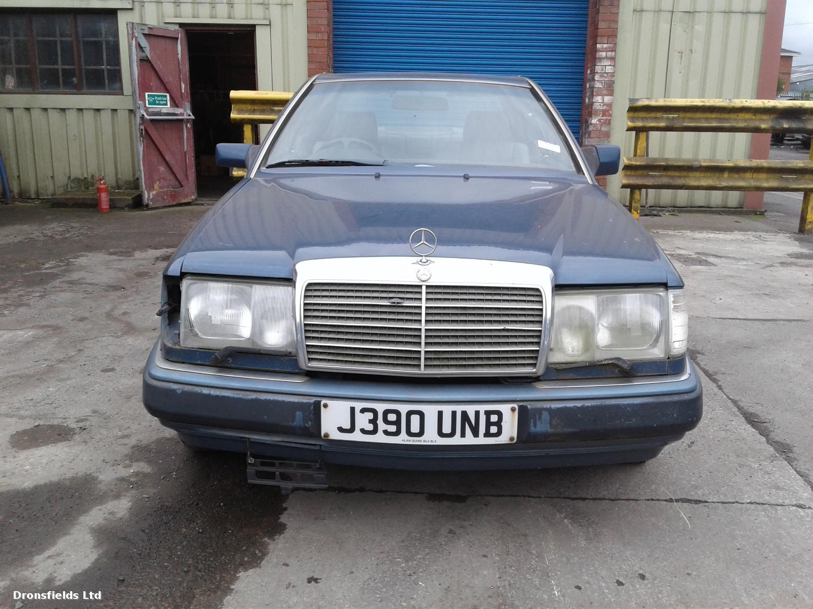 View Auto part R Headlamp Mercedes E Class 1991