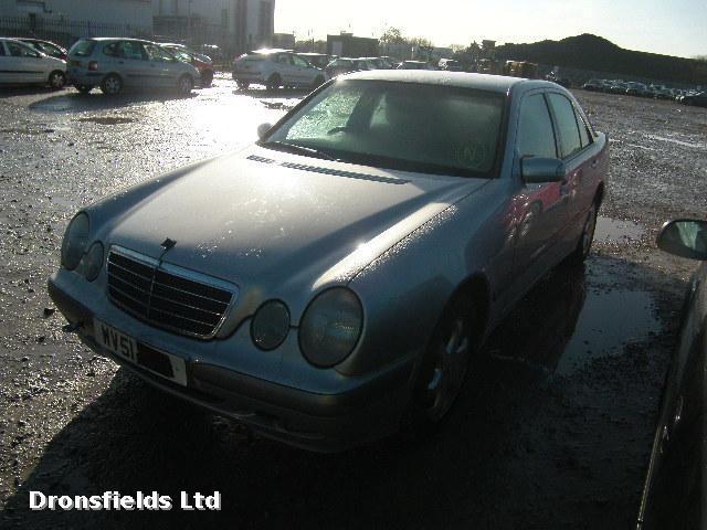 View Auto part Seat Belt Mercedes E Class 2001