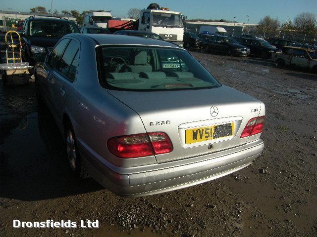 View Auto part Seat Belt Mercedes E Class 2001