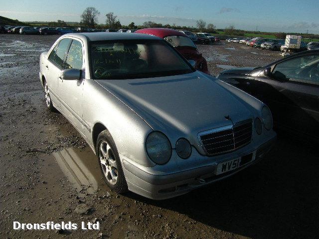 View Auto part Seat Belt Mercedes E Class 2001
