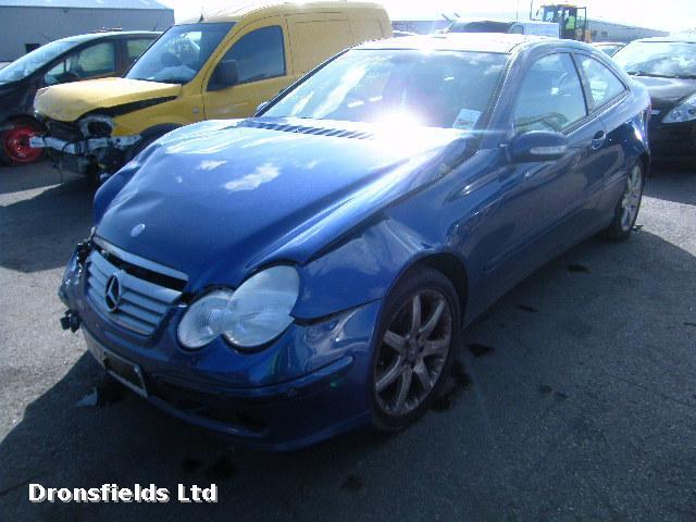 View Auto part Seat Belt Mercedes C Class 2003
