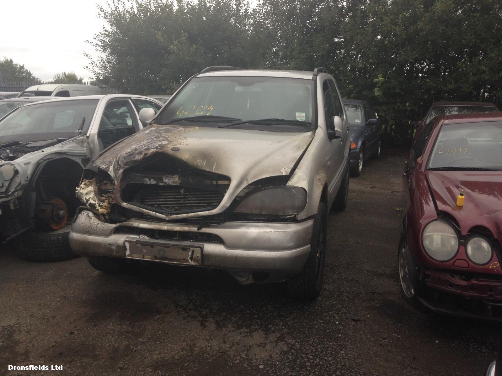 View Auto part RF Door Window Mercedes M Class 2001