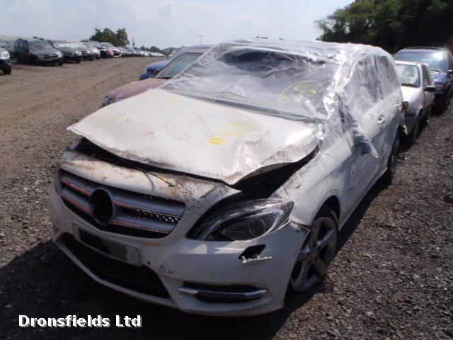 View Auto part Air Cleaner/Box Mercedes B Class 2012
