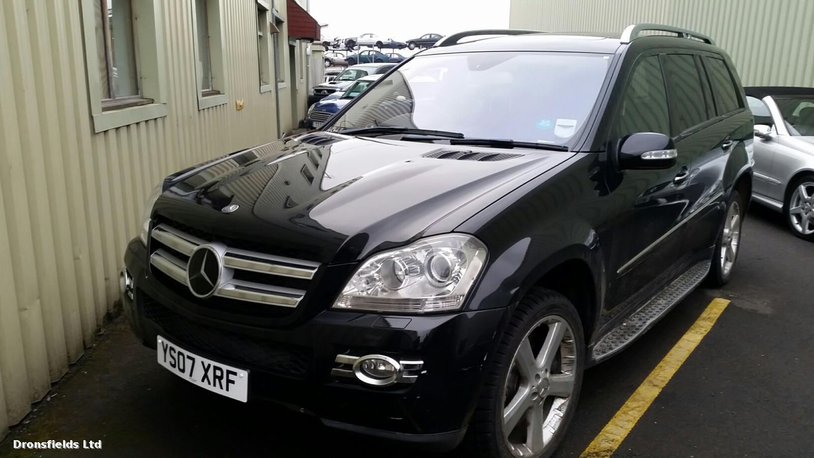 View Auto part Fuse Box Mercedes M Class 2007
