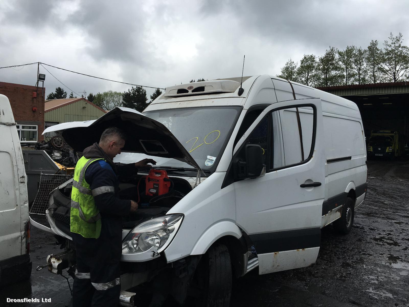 View Auto part Wiper Arm Mercedes Sprinter 2009