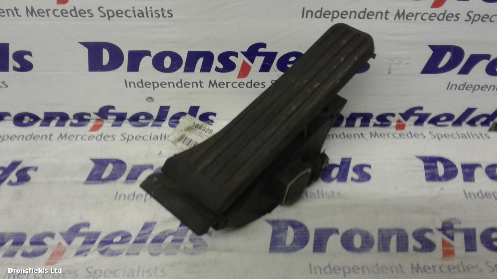 View Auto part Pedal Potentiometer Mercedes C Class 2009