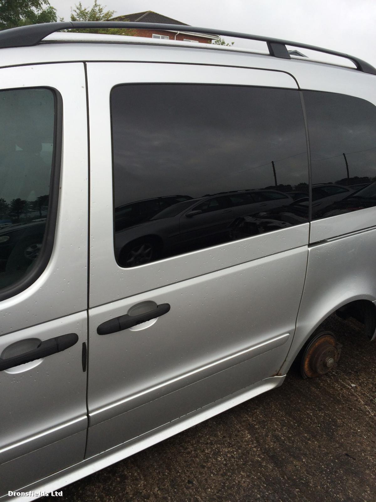 View Auto part Side Load Door Mercedes Vaneo 2002