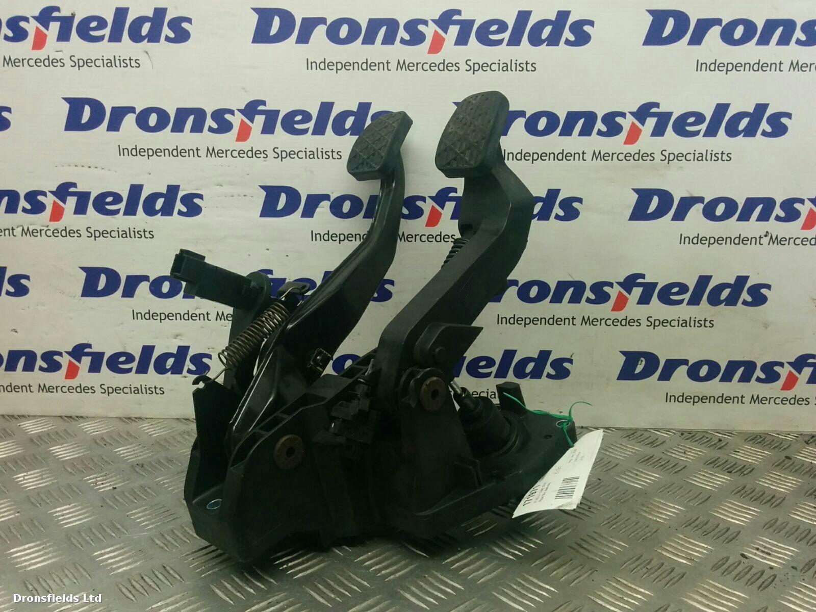 View Auto part Pedal Box Mercedes A Class 2005