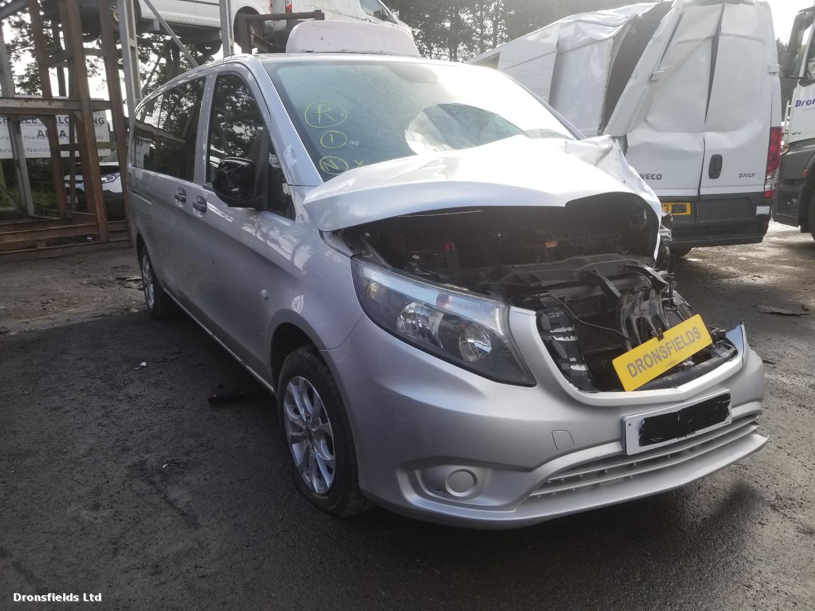 View Auto part R Headlamp Mercedes Vito 2016