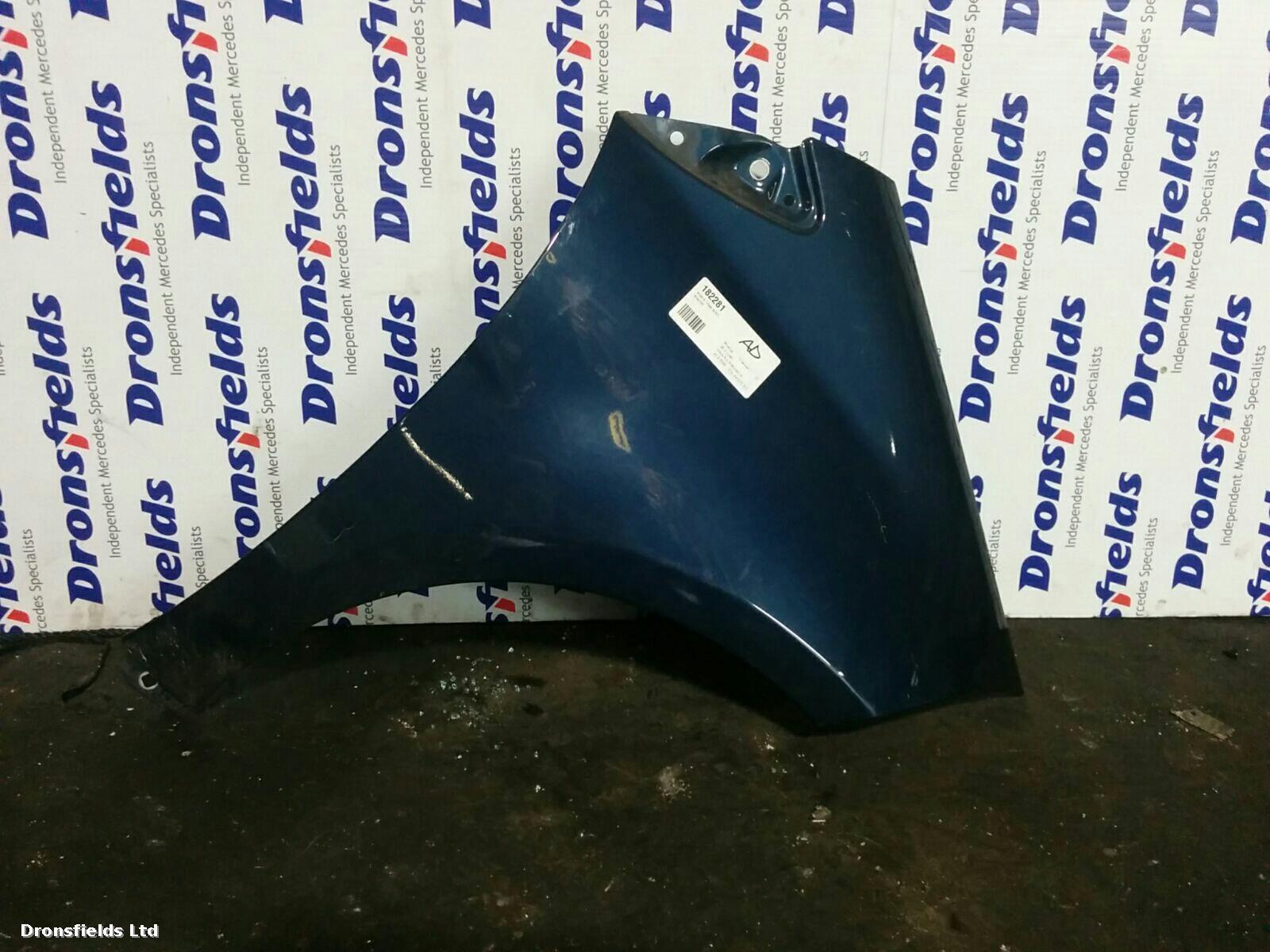 View Auto part R Wing Mercedes A Class 2005