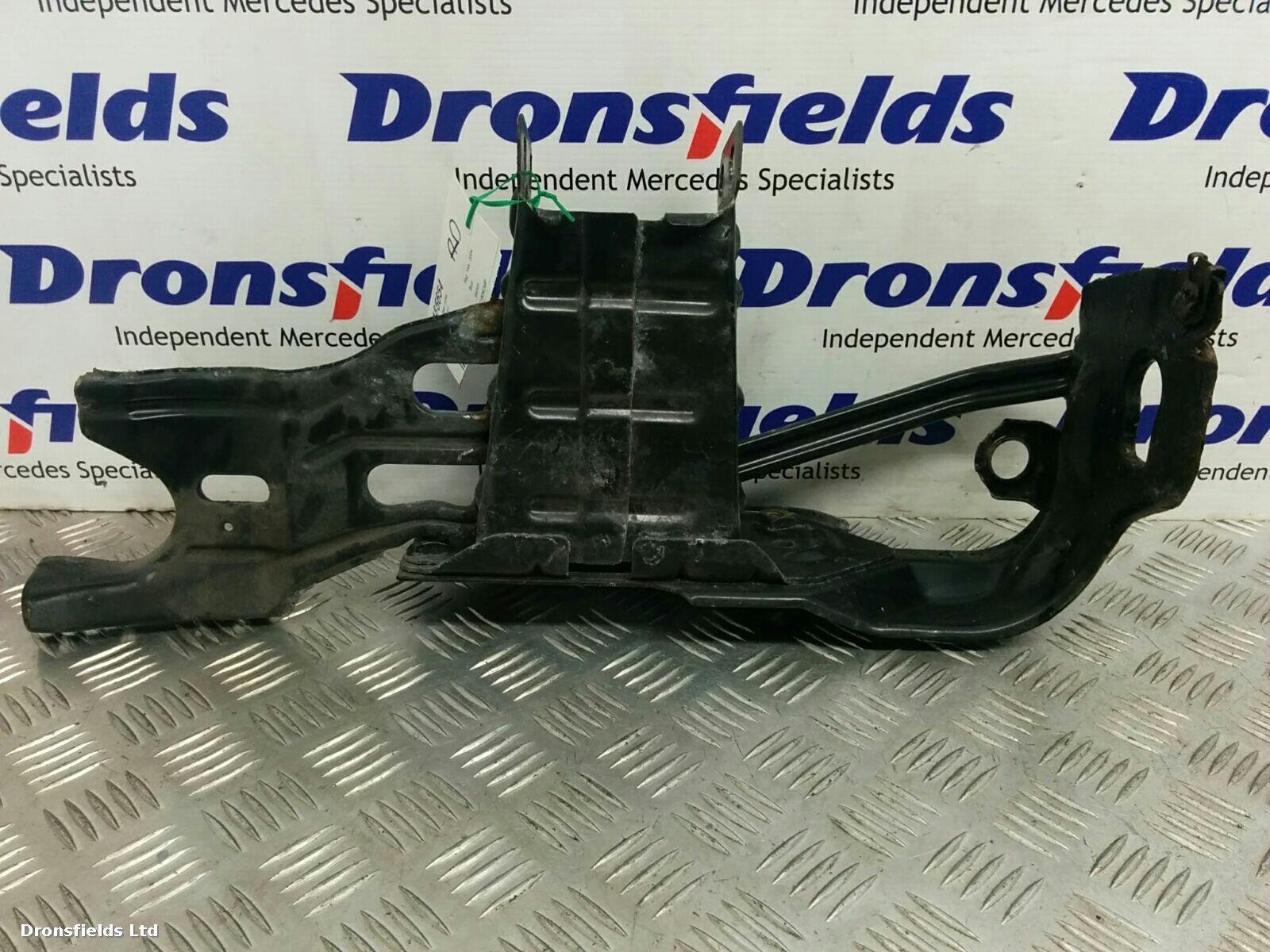 View Auto part Misc Mercedes C Class 2004
