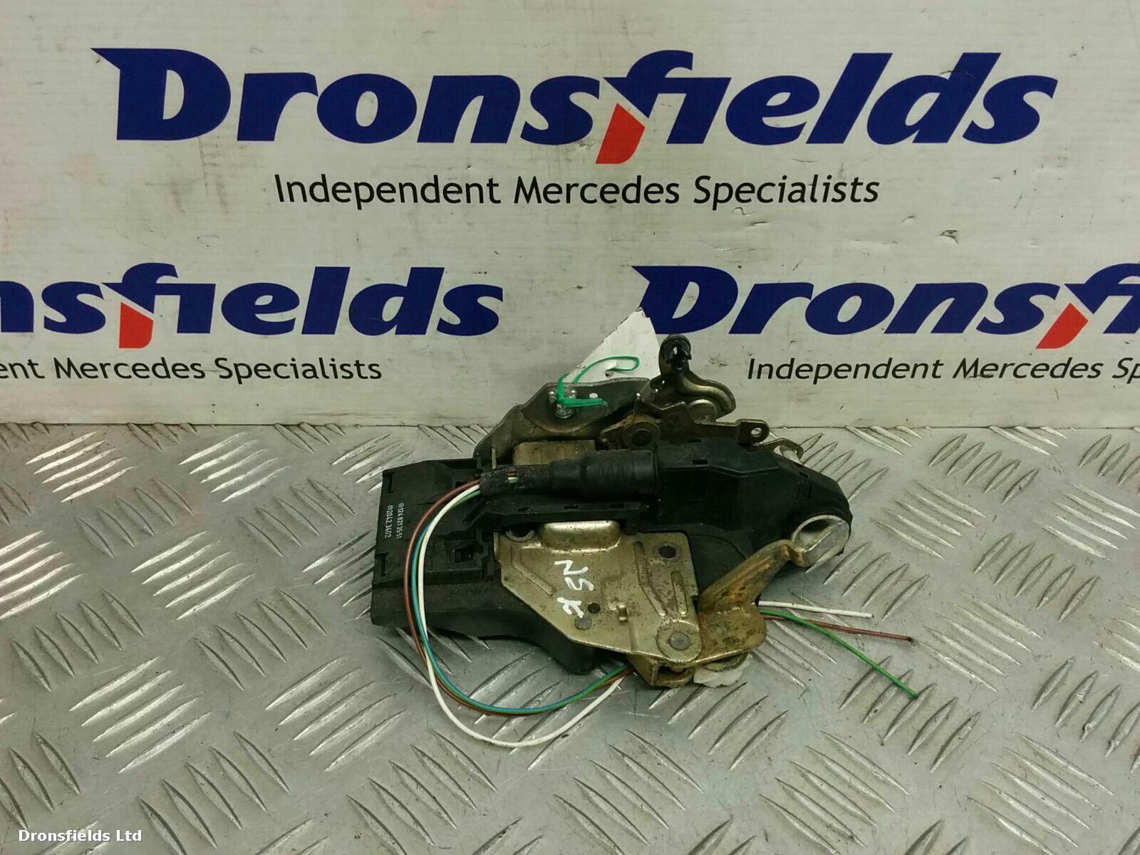 View Auto part Door Lock Assembly Mercedes E Class 1992
