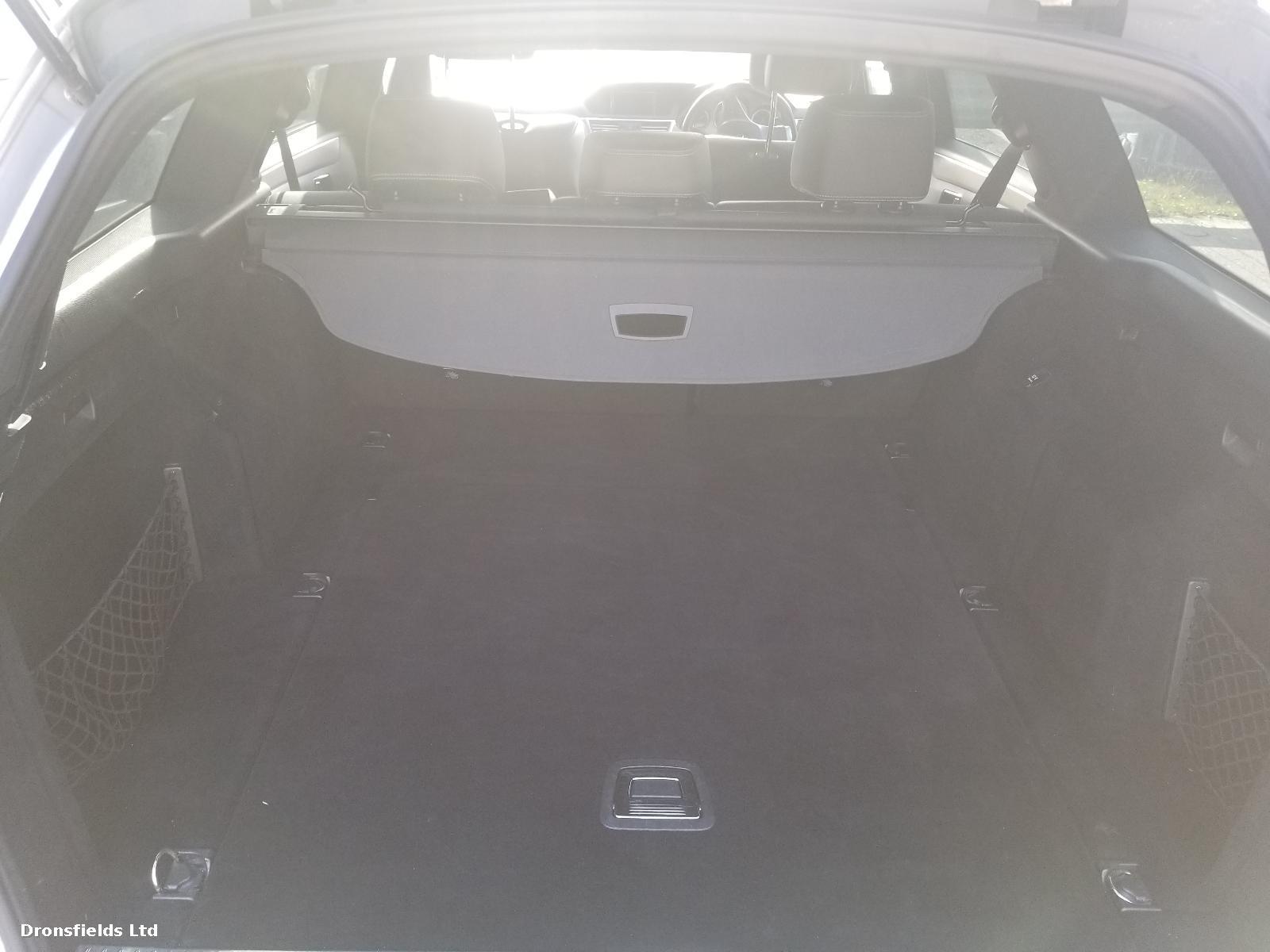 View Auto part Seat Belt Mercedes E Class 2012