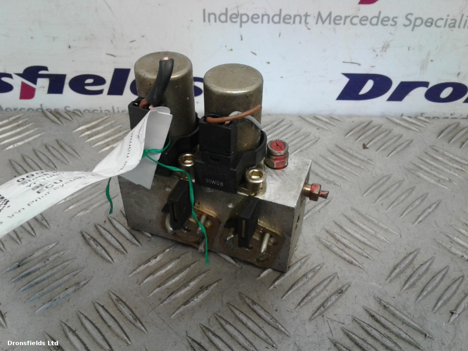 View Auto part Misc. Relay Mercedes Sl 1992