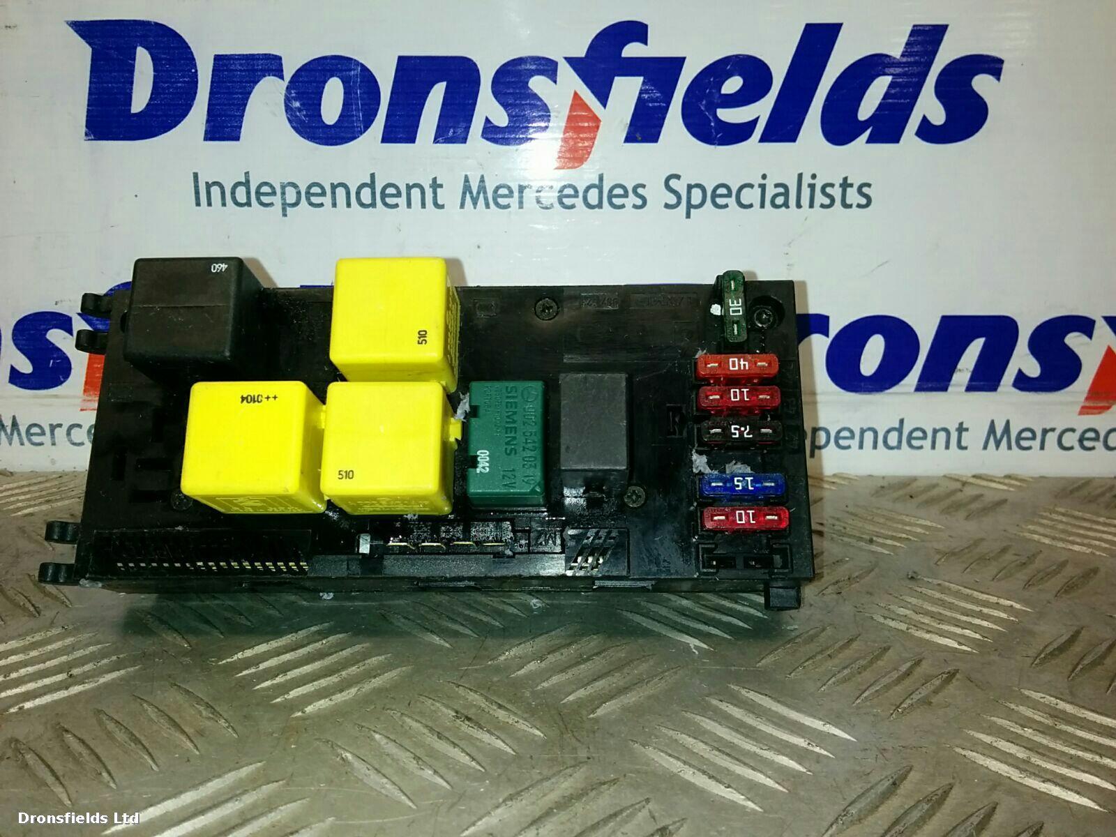 View Auto part Fuse Box Mercedes E Class 2000