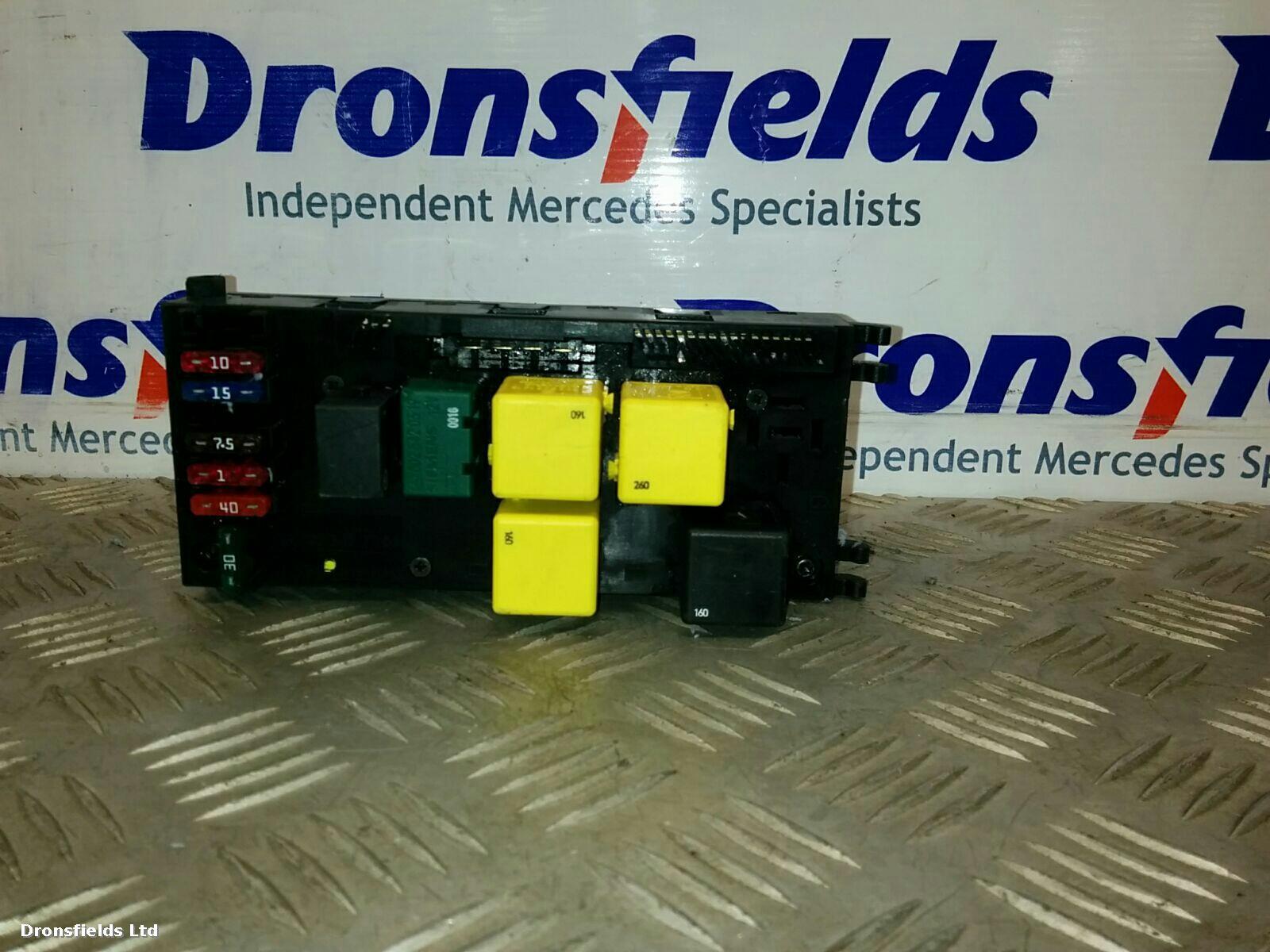 View Auto part Fuse Box Mercedes E Class 2000