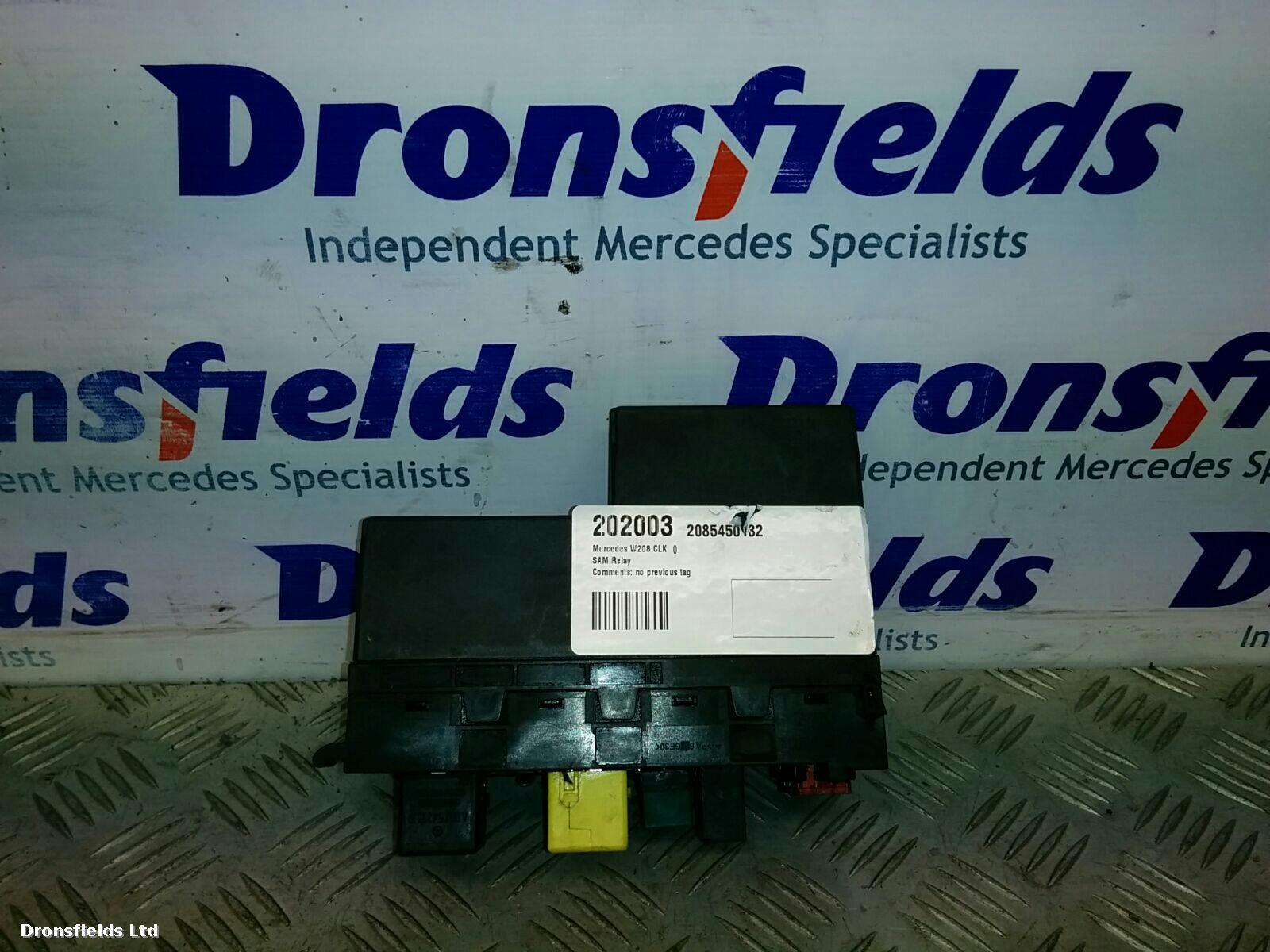 View Auto part Fuse Box Mercedes Clk 2002
