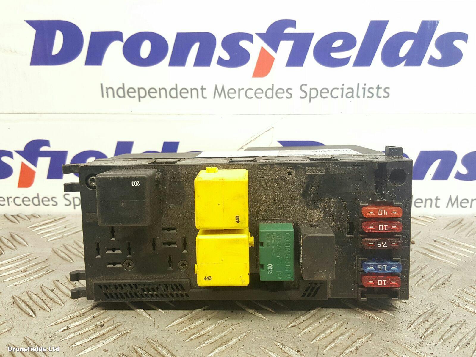 View Auto part Fuse Box Mercedes Clk 2002