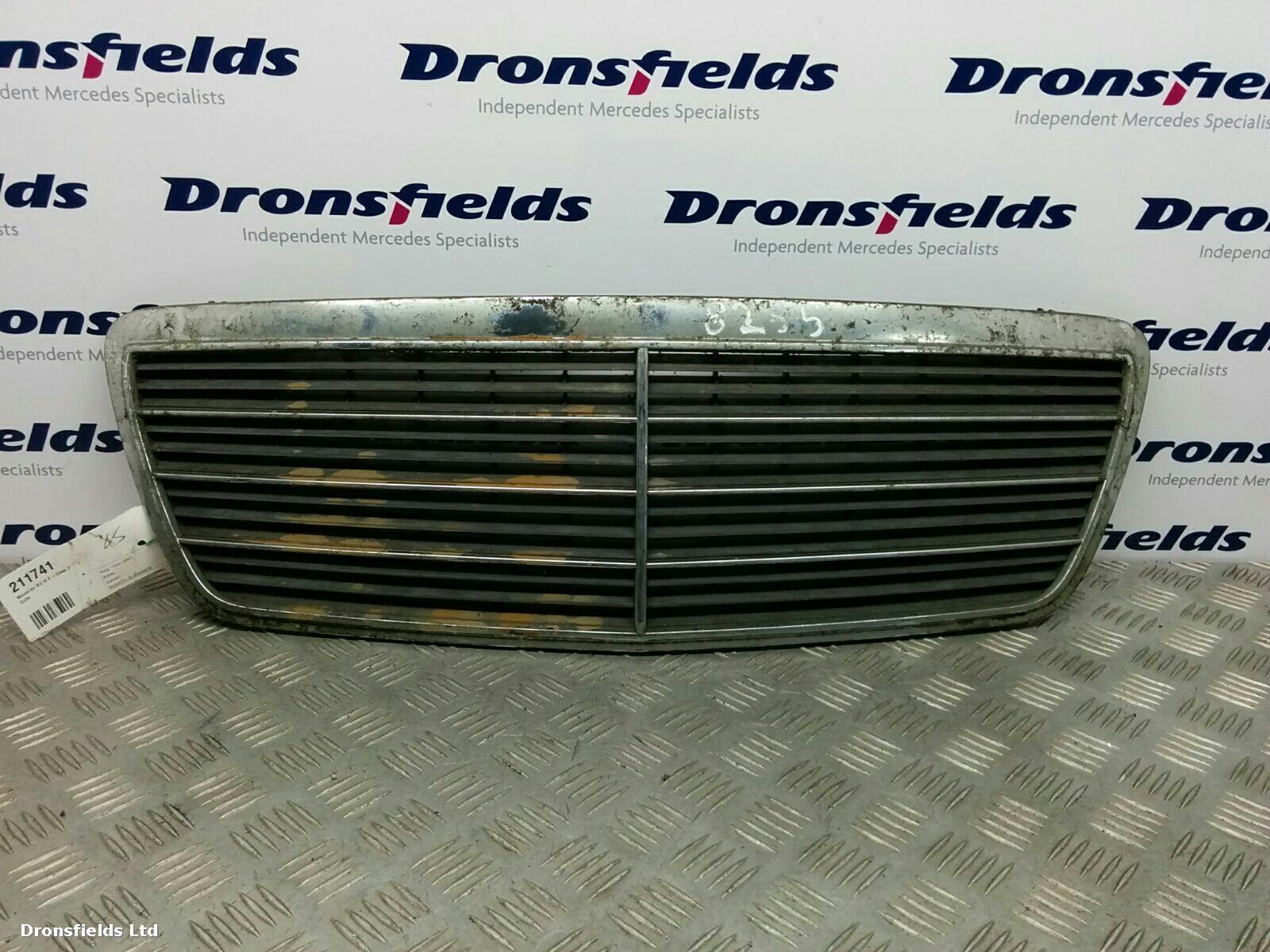 View Auto part Grille Mercedes E Class 2001