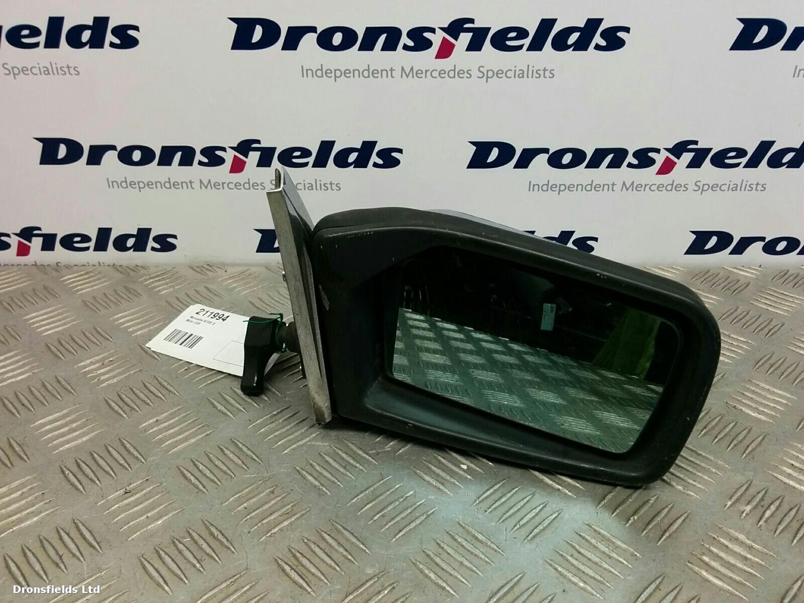 View Auto part R Door Mirror Mercedes 200/300 (123/124 Series) 1900