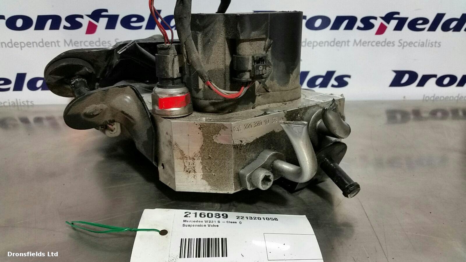 View Auto part VALVE BLOCK-ACT.SUSP Mercedes S Class 2007