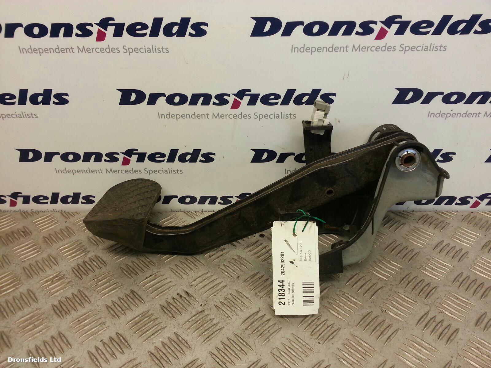 View Auto part Pedal Box Mercedes E Class 2011