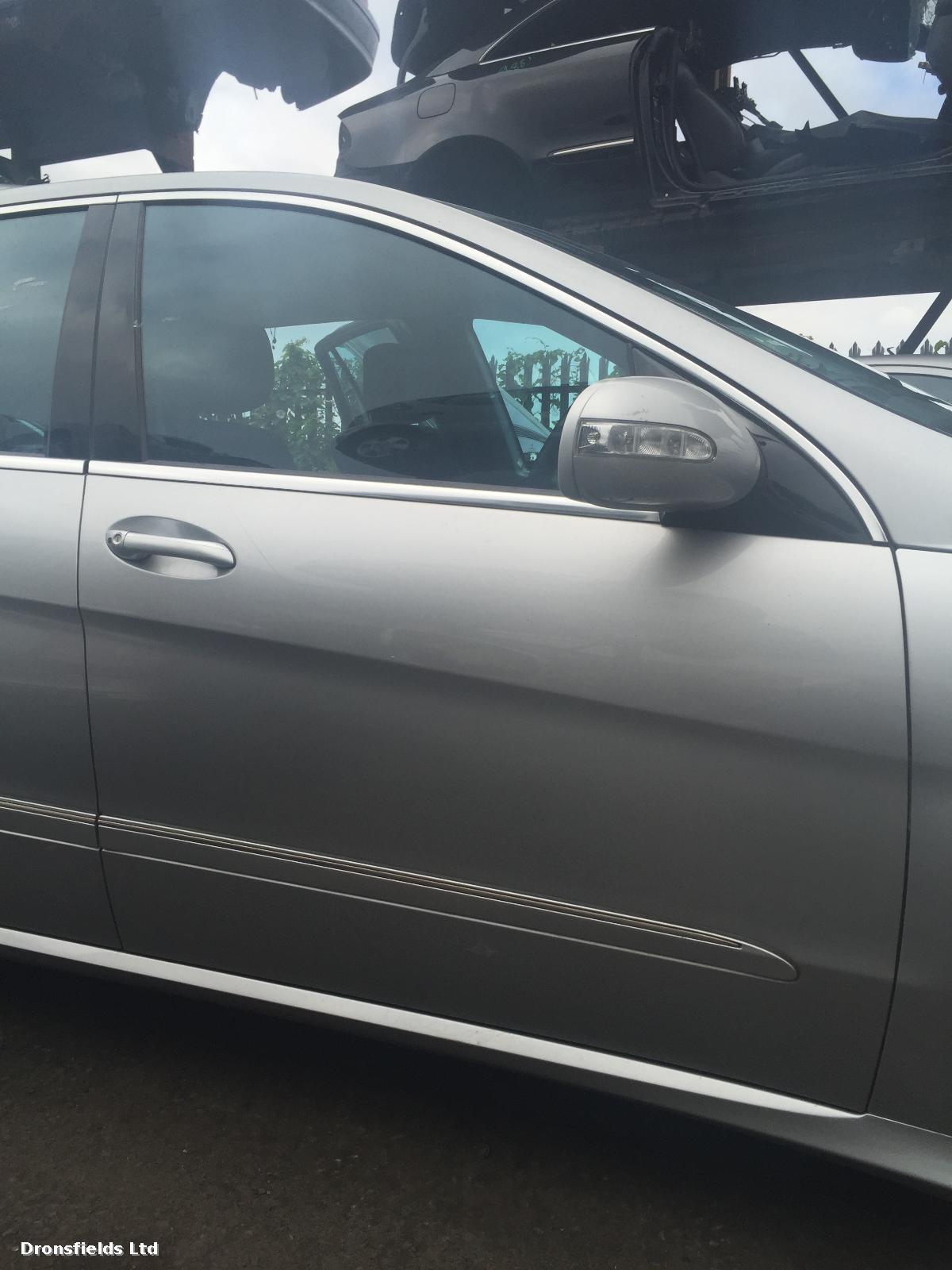 View Auto part R Front Door Mercedes R Class 2007