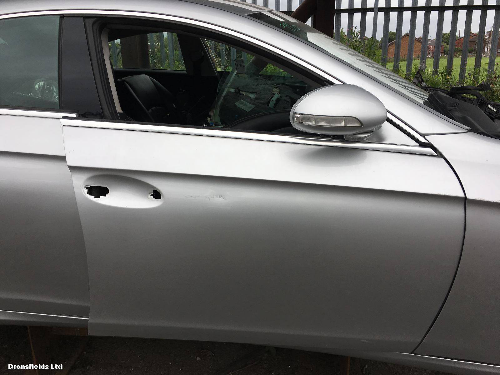 View Auto part R Front Door Mercedes Cls Class 2007