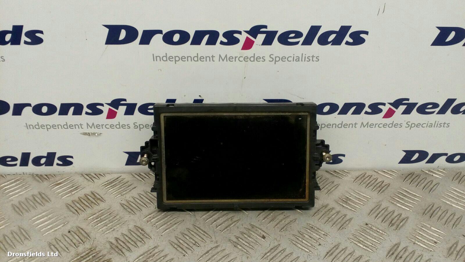 View Auto part Radio Display Mercedes C Class 2011
