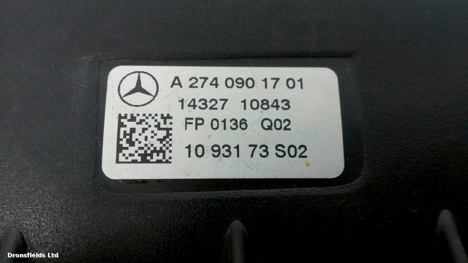 View Auto part Air Cleaner/Box Mercedes C Class 2016