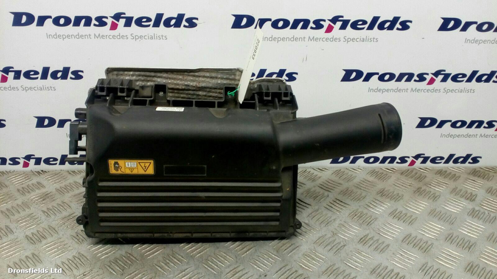 View Auto part Air Cleaner/Box Mercedes C Class 2016