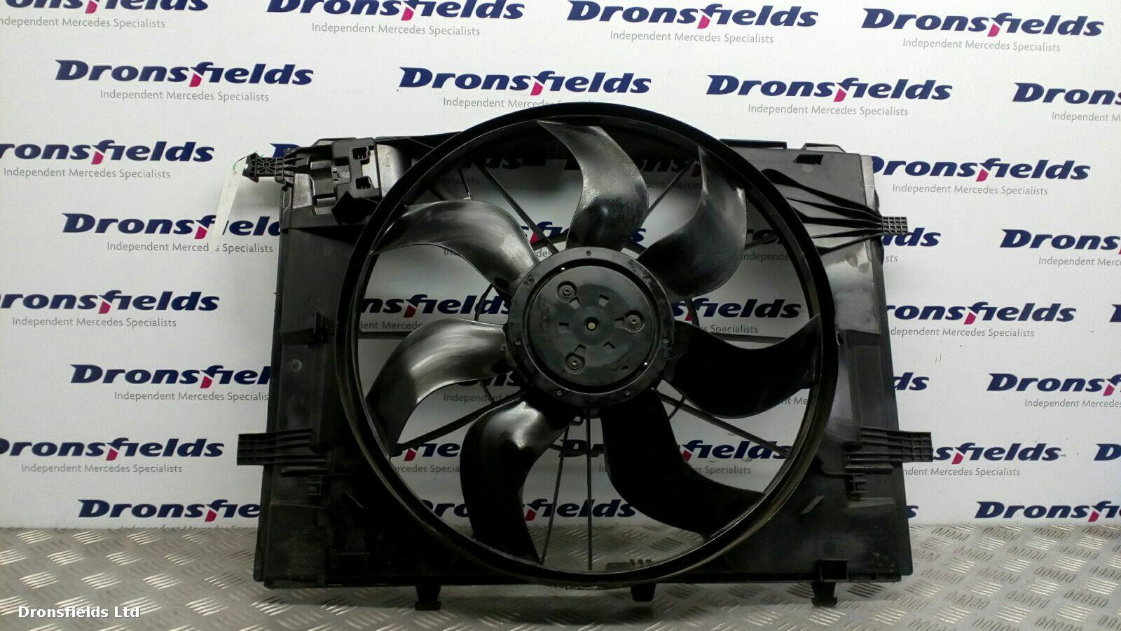 View Auto part Engine Cooling Motor Mercedes C Class 2016
