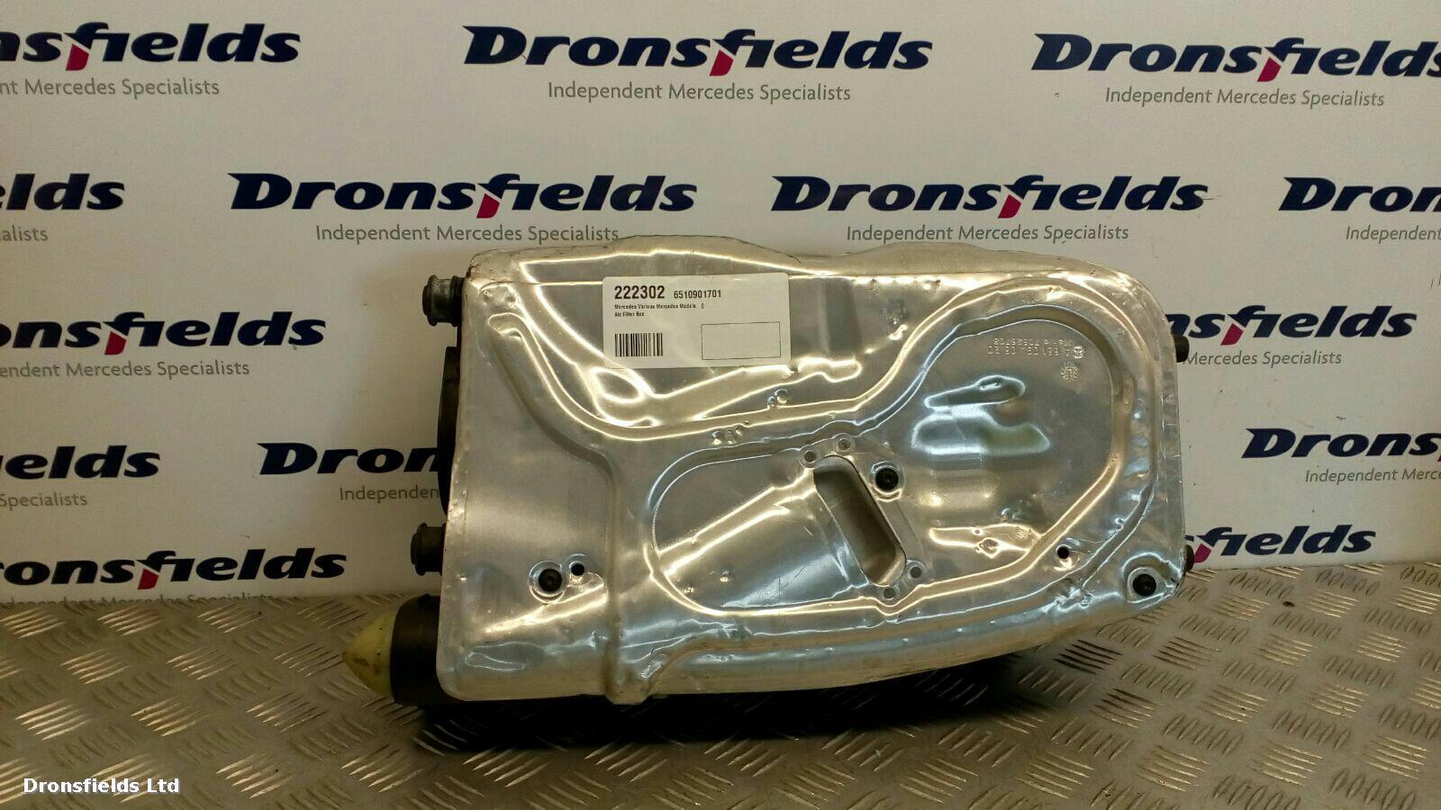 View Auto part Air Cleaner/Box Mercedes C Class 2012