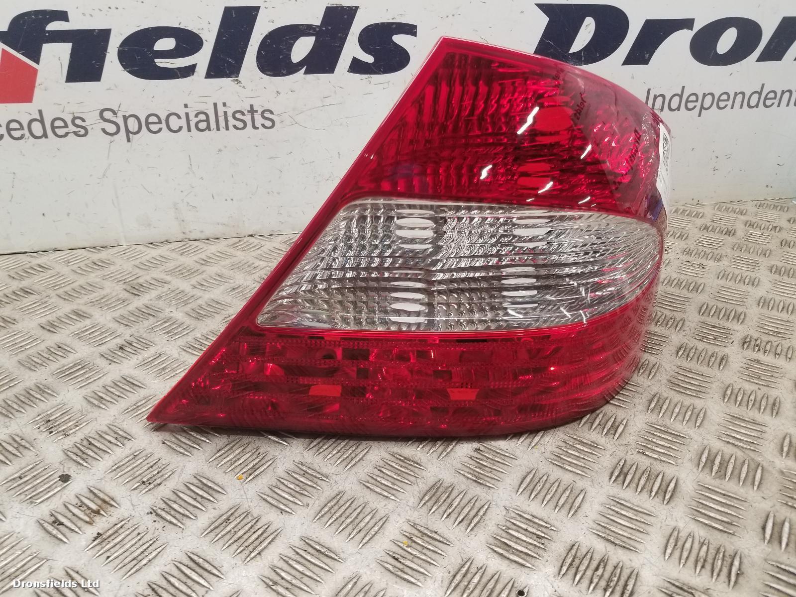 View Auto part R Taillight Mercedes Clk 2010