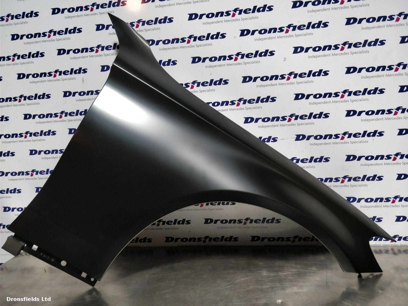 View Auto part R Wing Mercedes C Class 2014