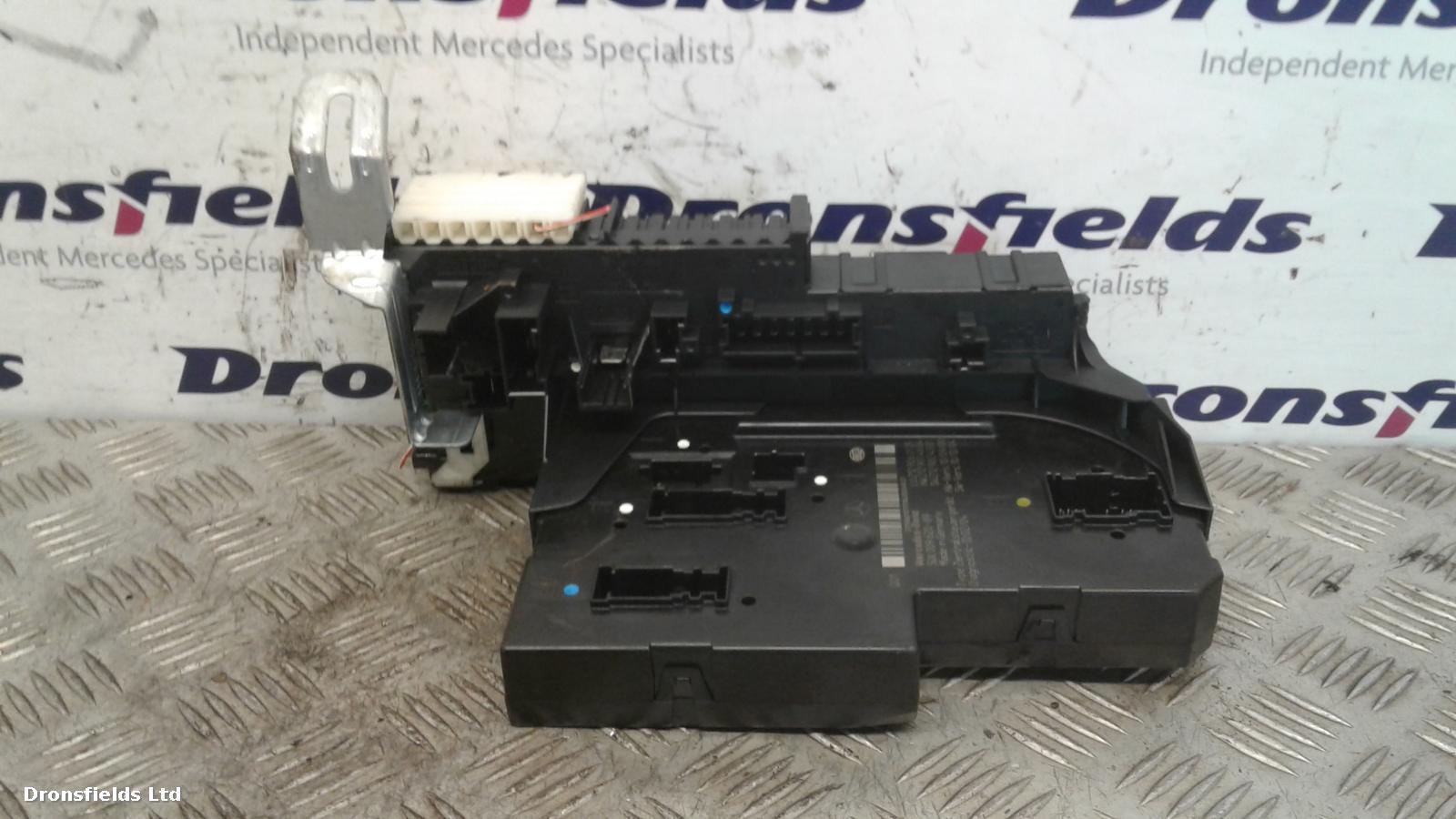 View Auto part Fuse Box Mercedes E Class 2011