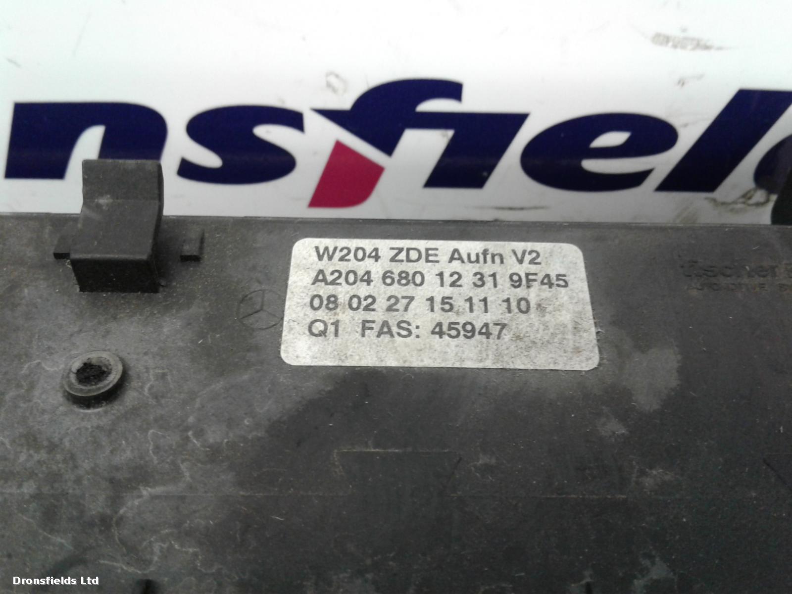 View Auto part Sat Nav Unit Mercedes C Class 2008