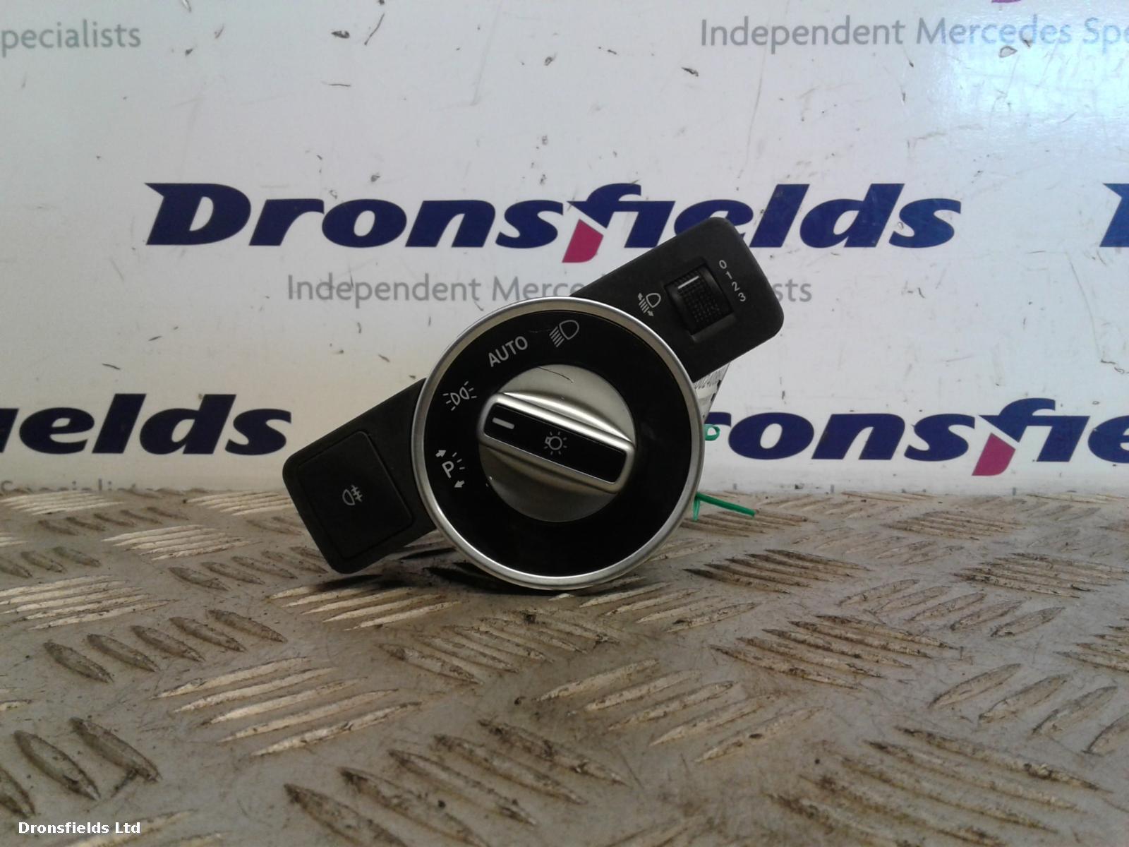 View Auto part Headlight Switch Mercedes A Class 2017