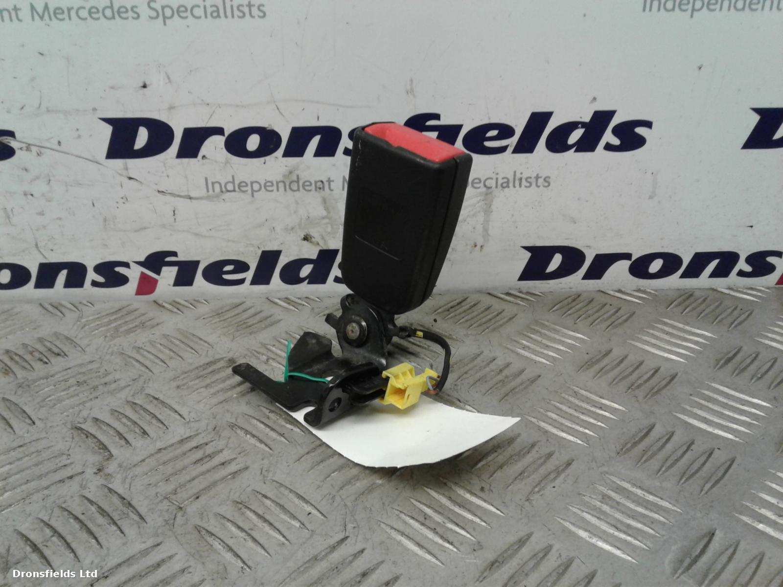 View Auto part Seat Belt Mercedes E Class 2010