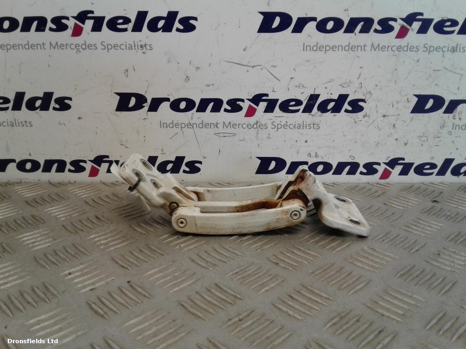 View Auto part Bootlid/Tailgate Hinge Mercedes Sprinter 2010