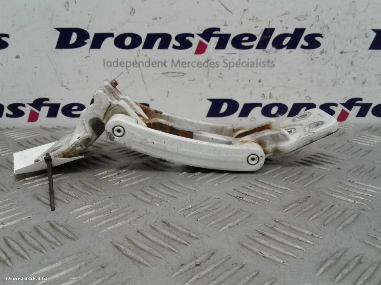View Auto part Bootlid/Tailgate Hinge Mercedes Sprinter 2010